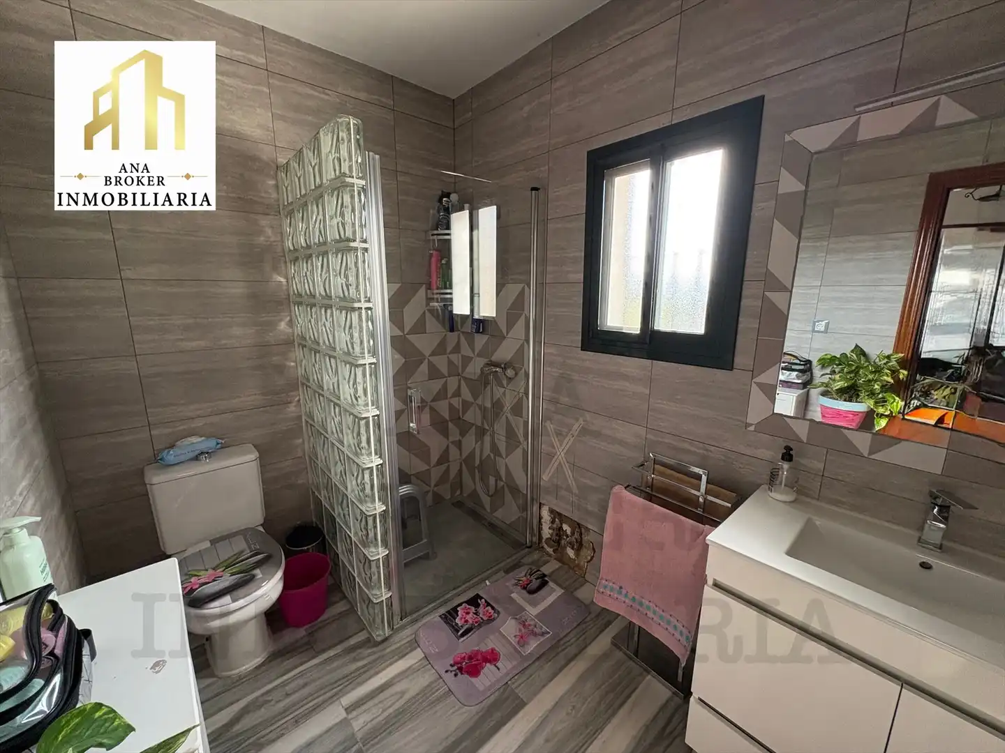 Casa adosada en venta en Calle Honduras, La Planilla