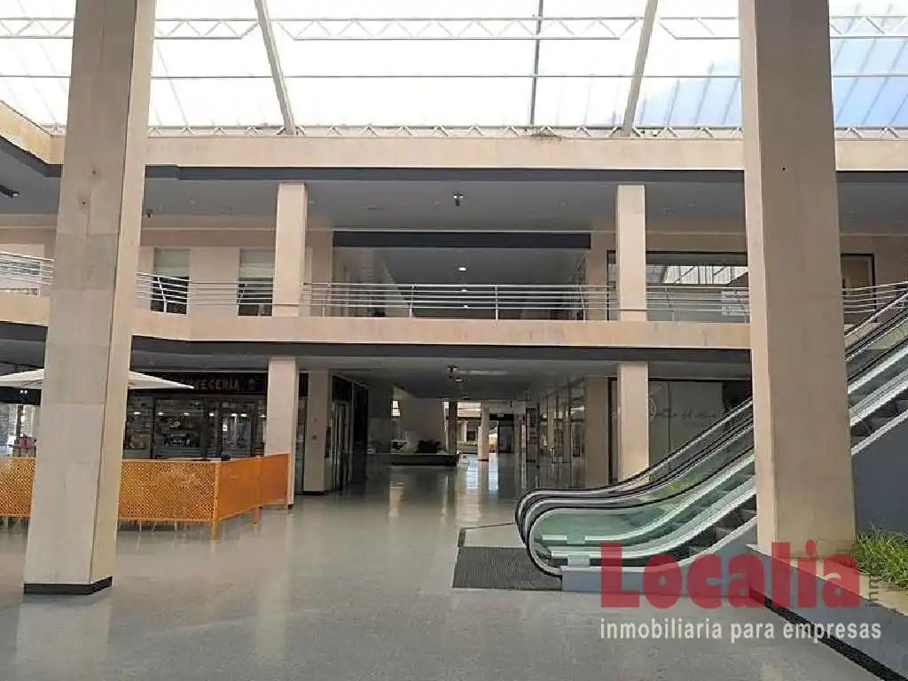 Local comercial en venda a Primero De Mayo, imagen 6