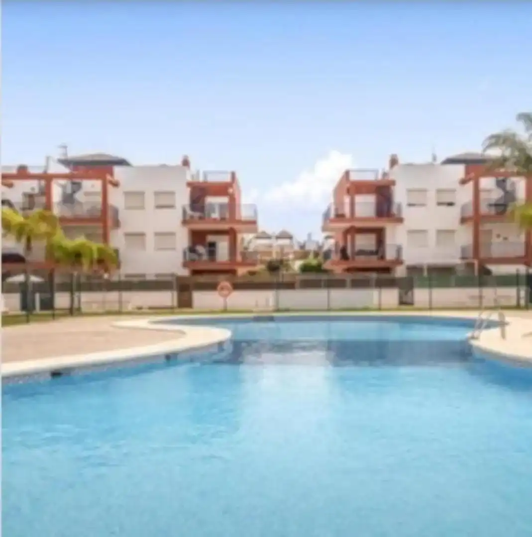 Vista exterior de Apartamento en venta en Vera con Aire acondicionado, Piscina y Balcón