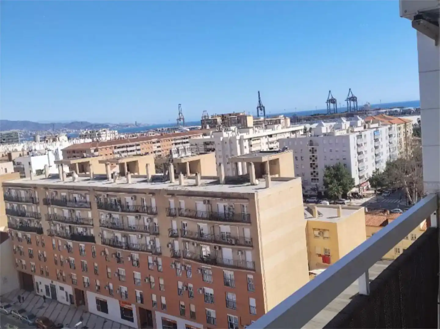 Vista exterior de Pis en venda en Málaga Capital amb Aire condicionat i Balcó