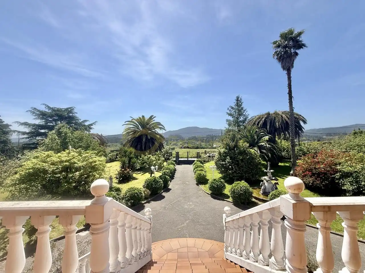 Jardín de Casa o chalet en venta en Castrillón con Calefacción, Jardín privado y Parquet