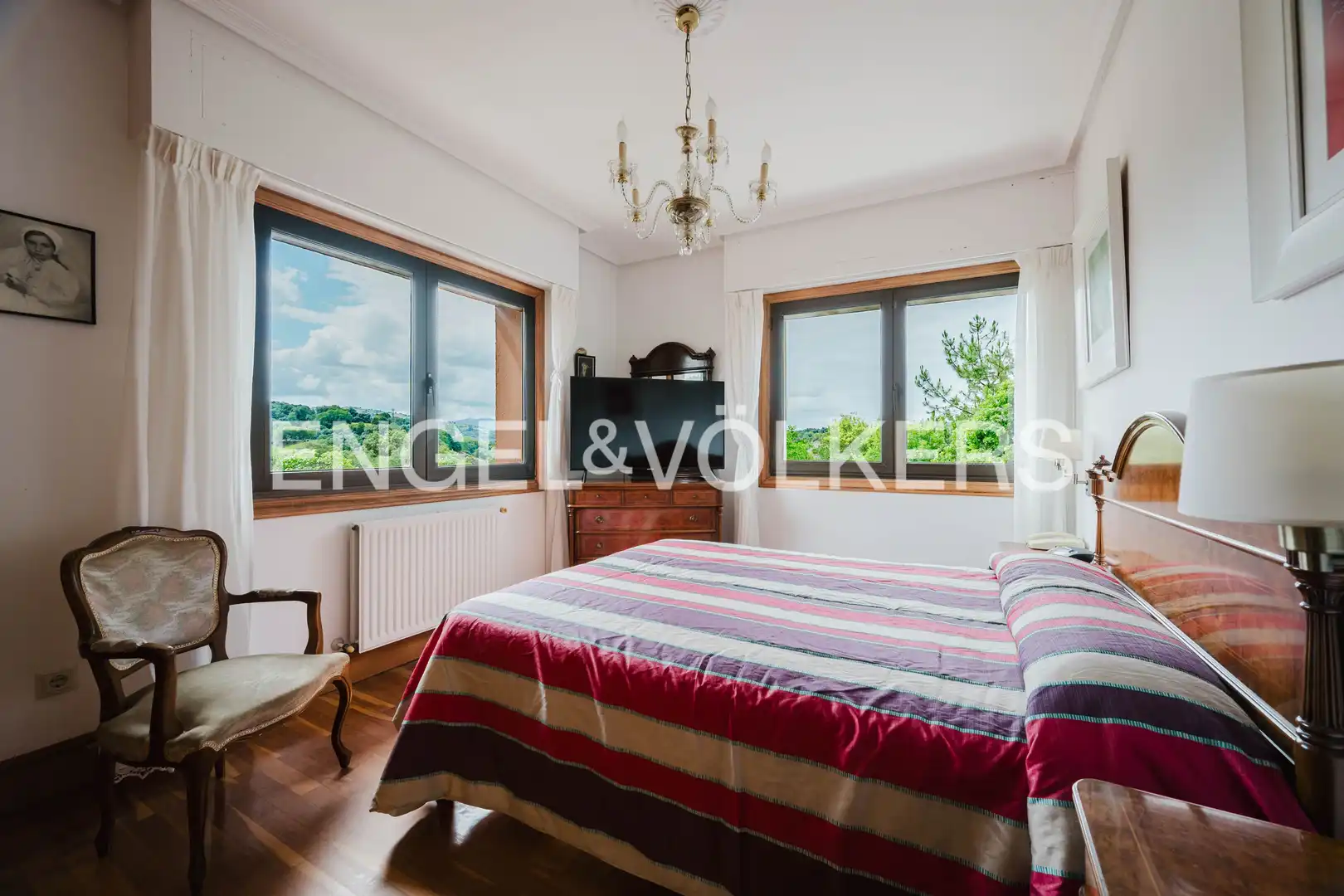 Bedroom of Houses for sale in Donostia - San Sebastián   with Air Conditioner, Heating and Private garden