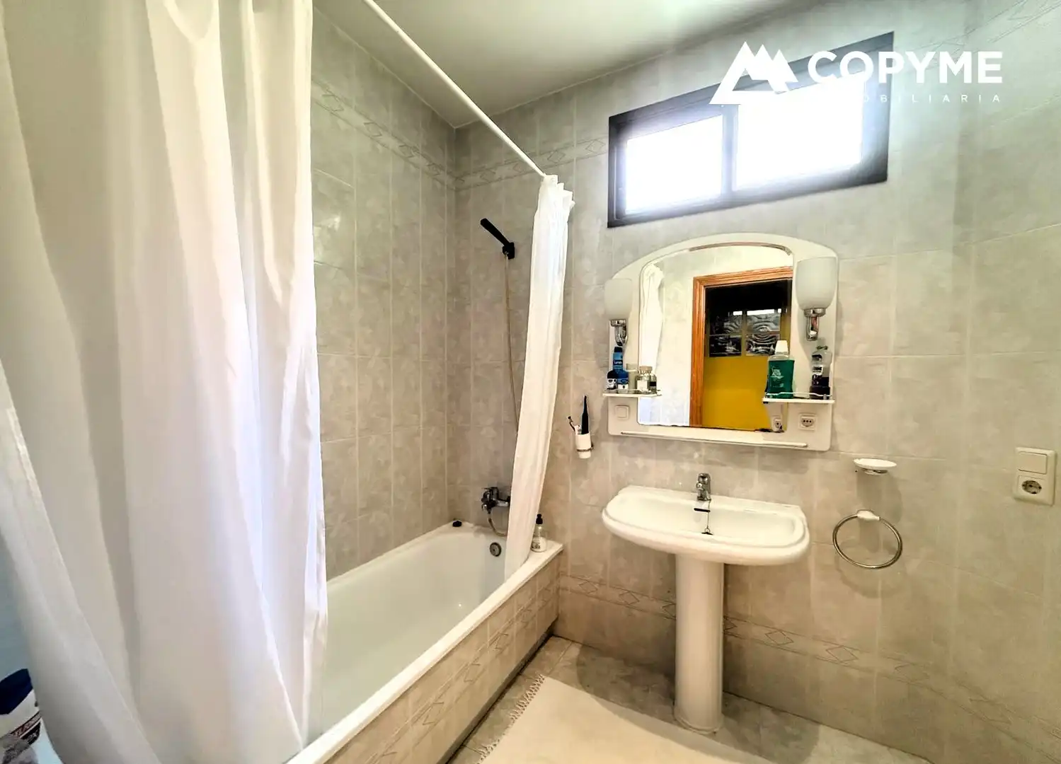 Bathroom of Flat for sale in Torrijos  with Heating, Terrace and Furnished