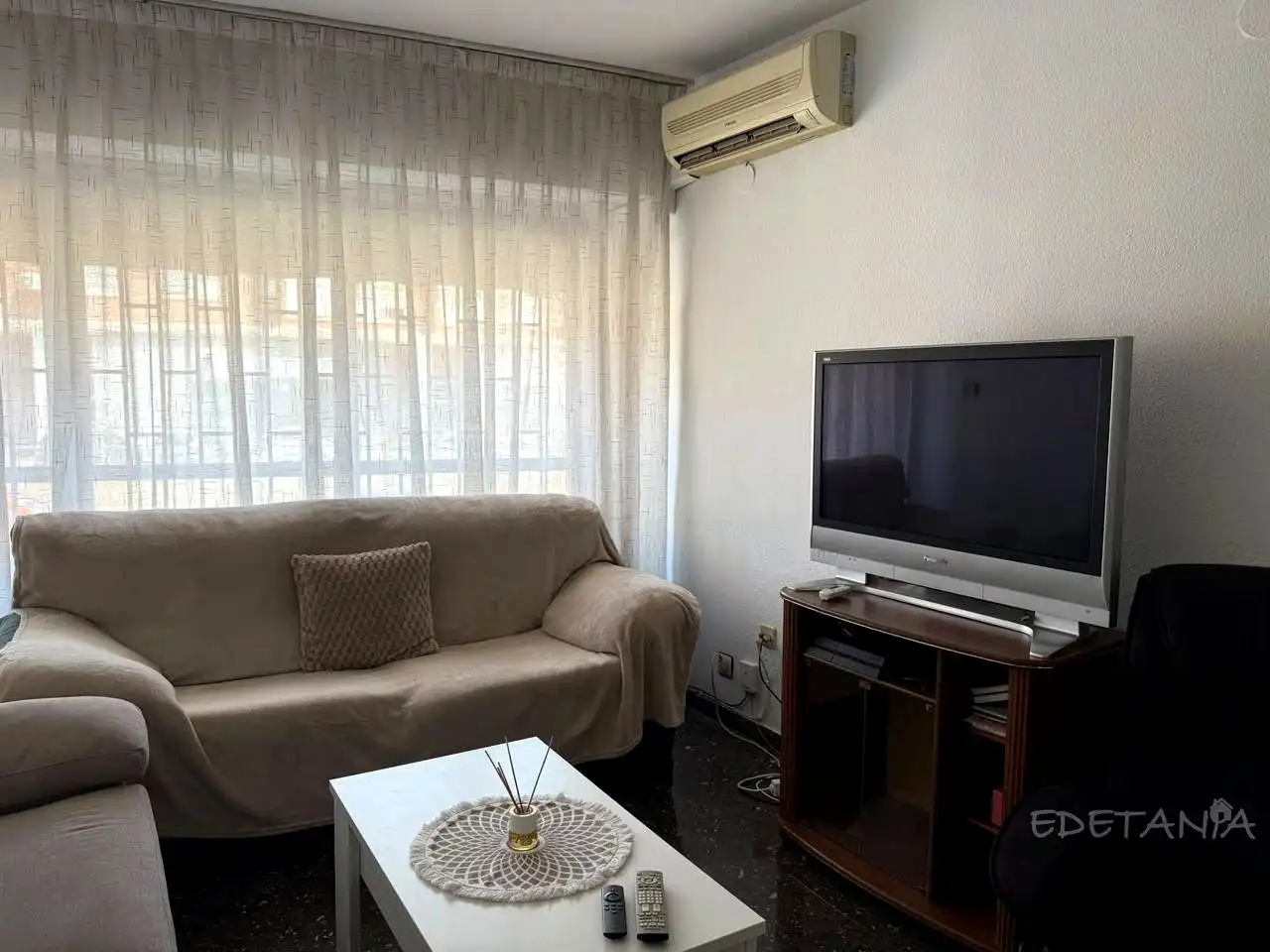 Living room of Flat for rent in Moncada  with Air Conditioner and Furnished