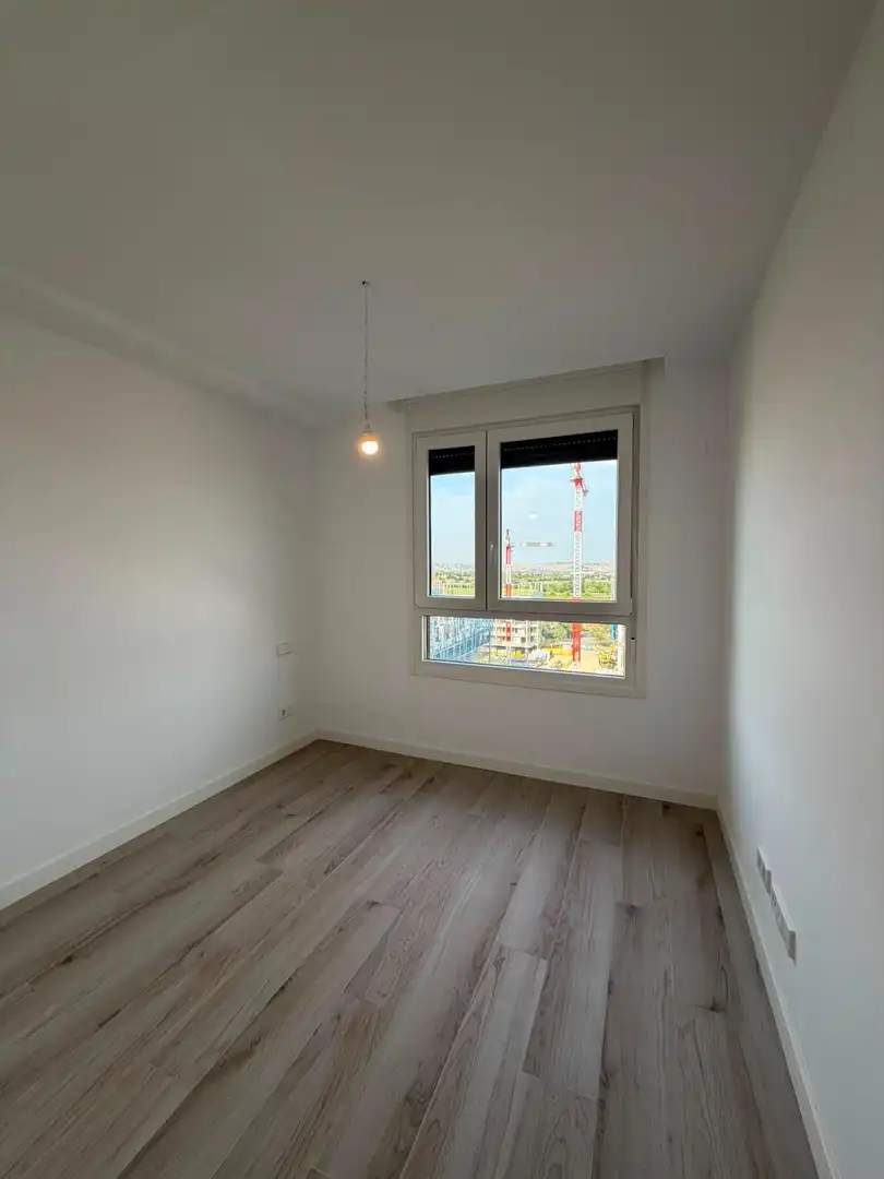 Bedroom of Flat for rent in Madrid  with Heating, Terrace and Storage room