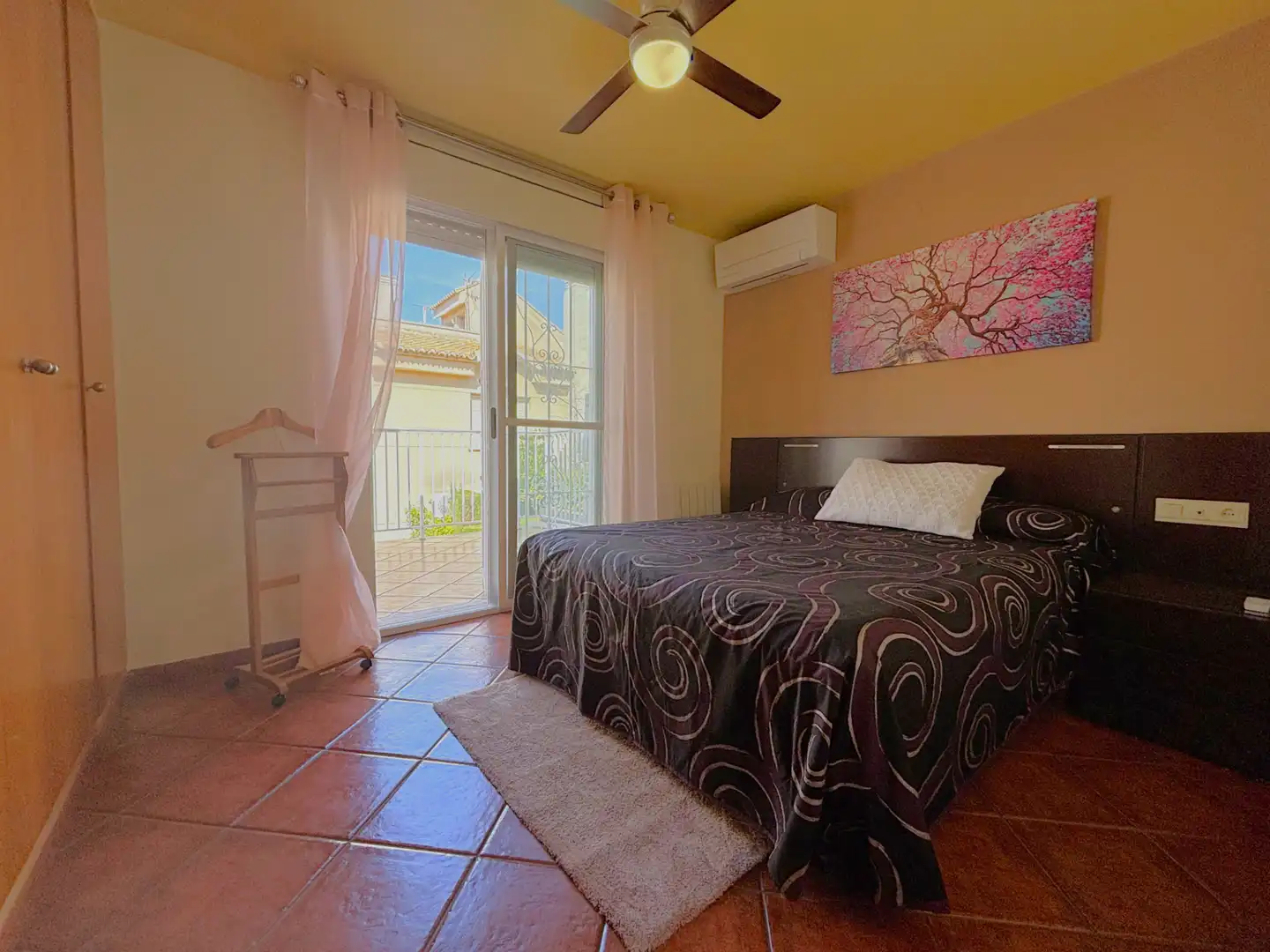 Detached homes for sale in Carrer Zarauz, El Grao