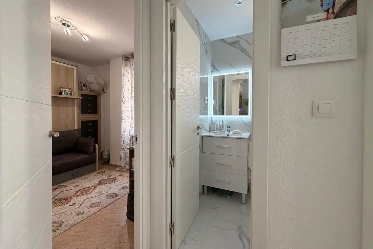 Baño de Planta baja en venta en Torrevieja con Aire acondicionado, Calefacción y Terraza