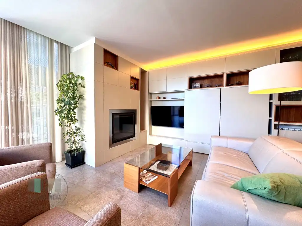 Casa o chalet de alquiler en Calle Violant De Casalduch, Torreón - La Almadraba