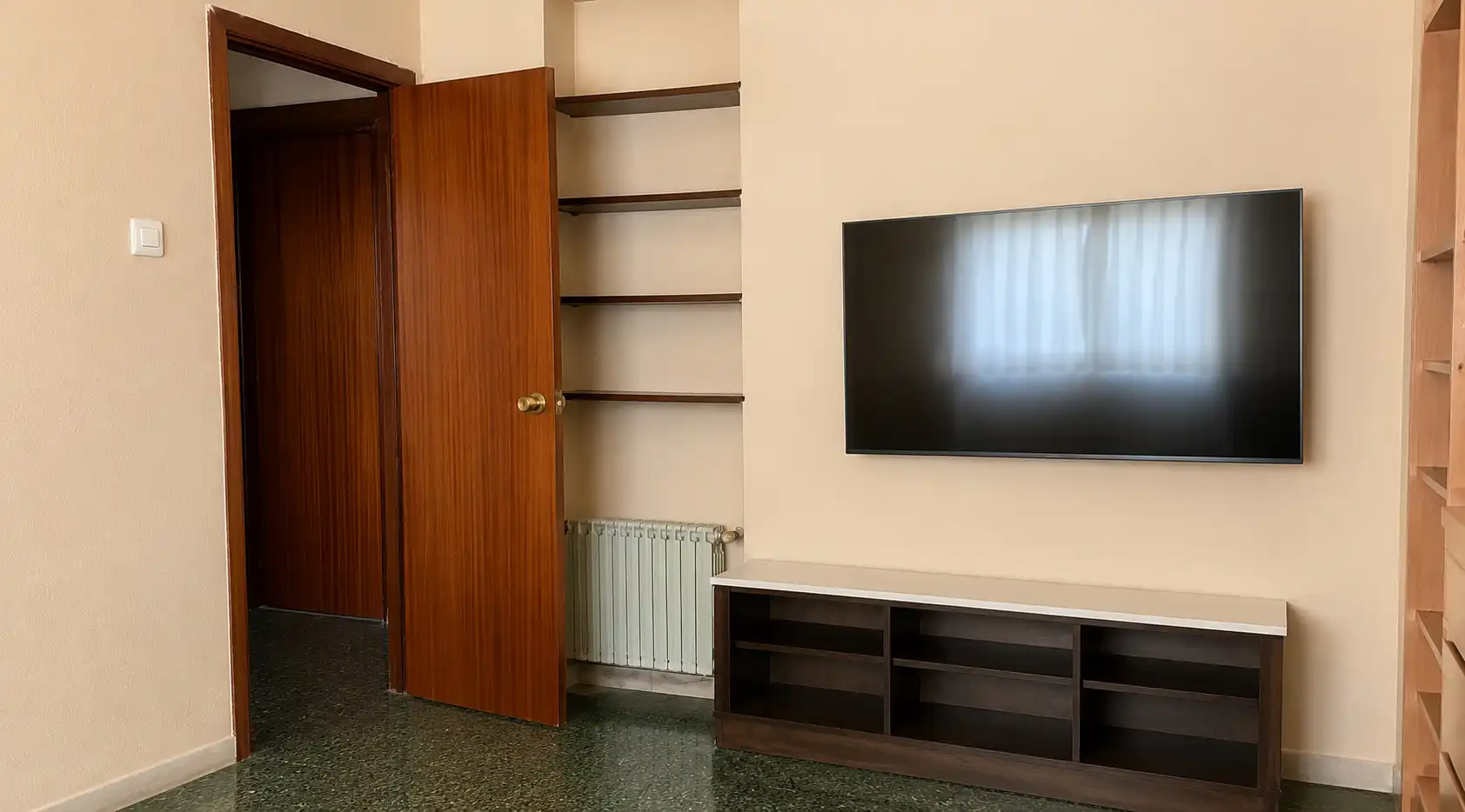 Sala d'estar de Pis en venda en Valencia amb Aire condicionat, Terrassa i Moblat