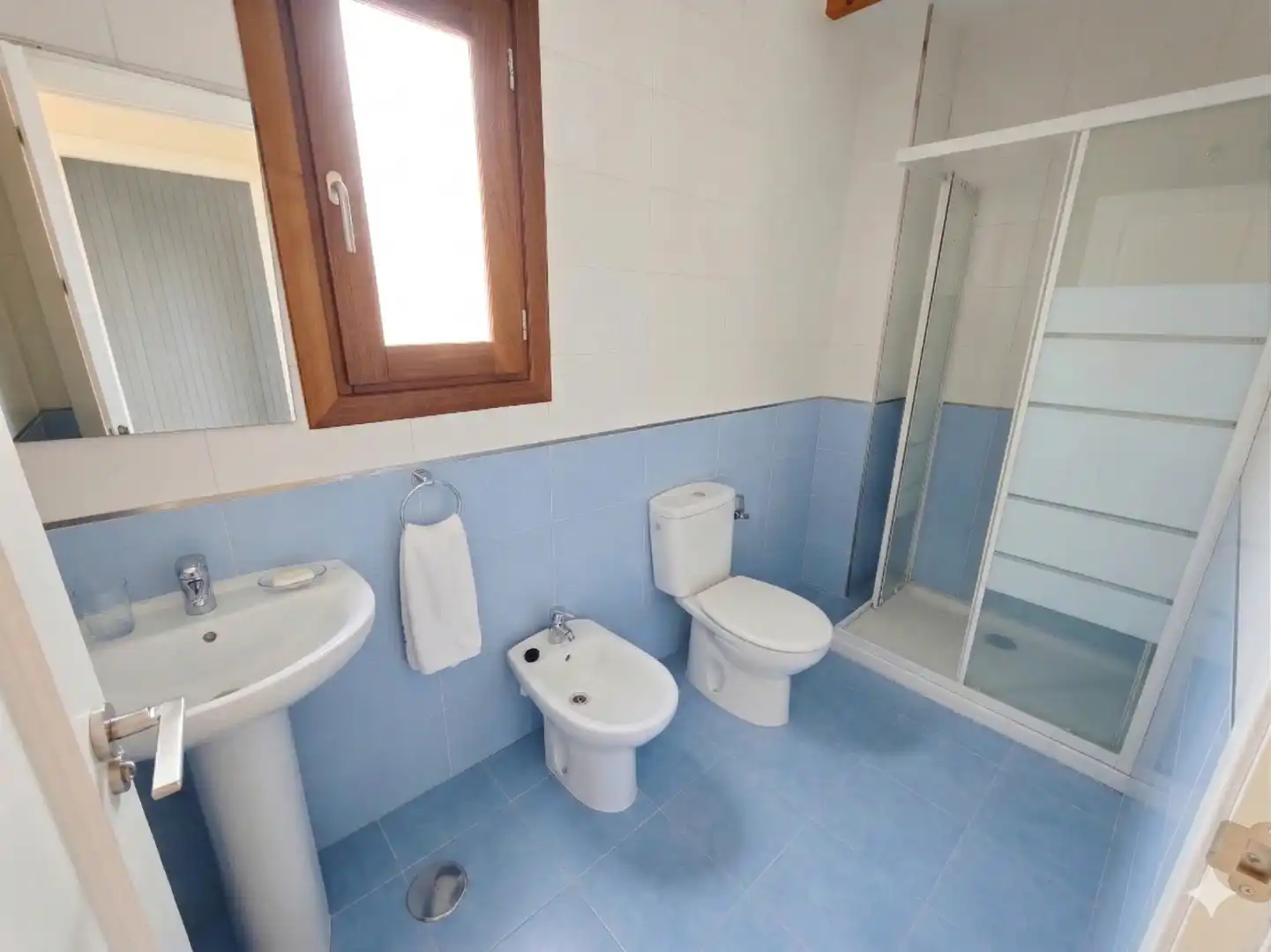 Badezimmer von Wohnung zur Miete in Centro