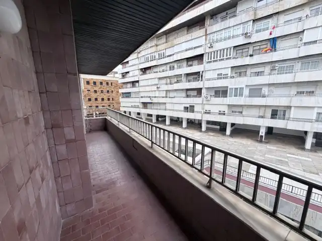Vista exterior de Piso en venta en Huelva con Aire acondicionado, Calefacción y Parquet