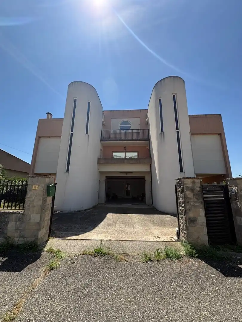 Vista exterior de Casa o xalet en venda en Vimbodí i Poblet amb Aire condicionat, Calefacció i Jardí privat