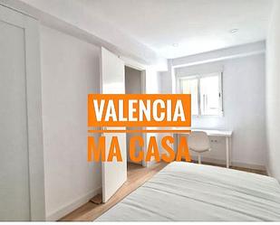 Bedroom of Flat to rent in  Valencia Capital  with Air Conditioner, Terrace and Balcony