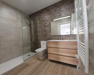 Bathroom of Planta baja for sale in Mollet del Vallès  with Air Conditioner