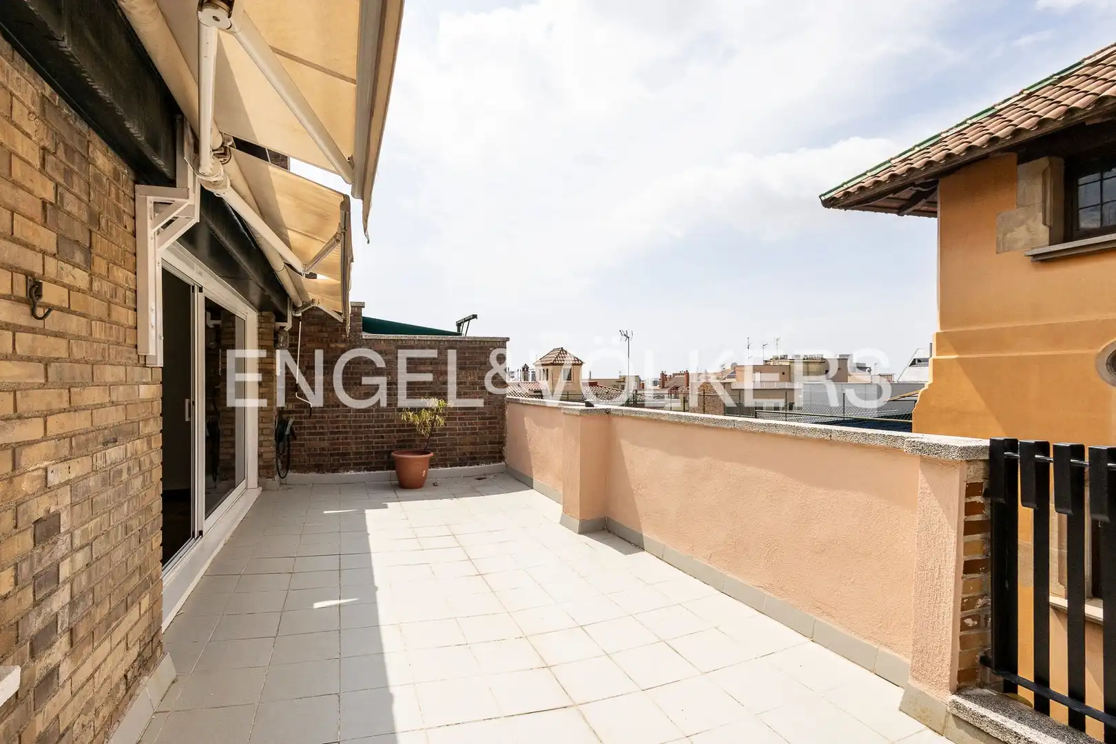 Terraza de Ático de alquiler en Barcelona con Aire acondicionado, Calefacción y Parquet