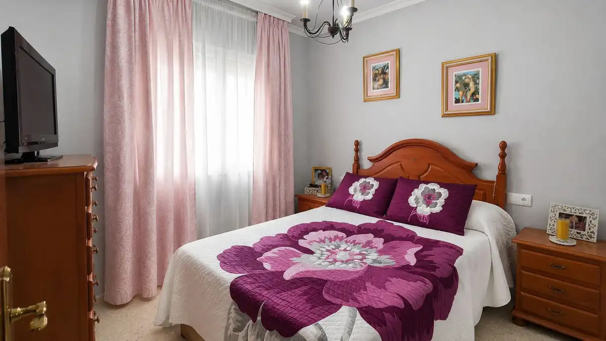 Bedroom of Detached homes for sale in La Línea de la Concepción  with Private garden, Terrace and Jacuzzi