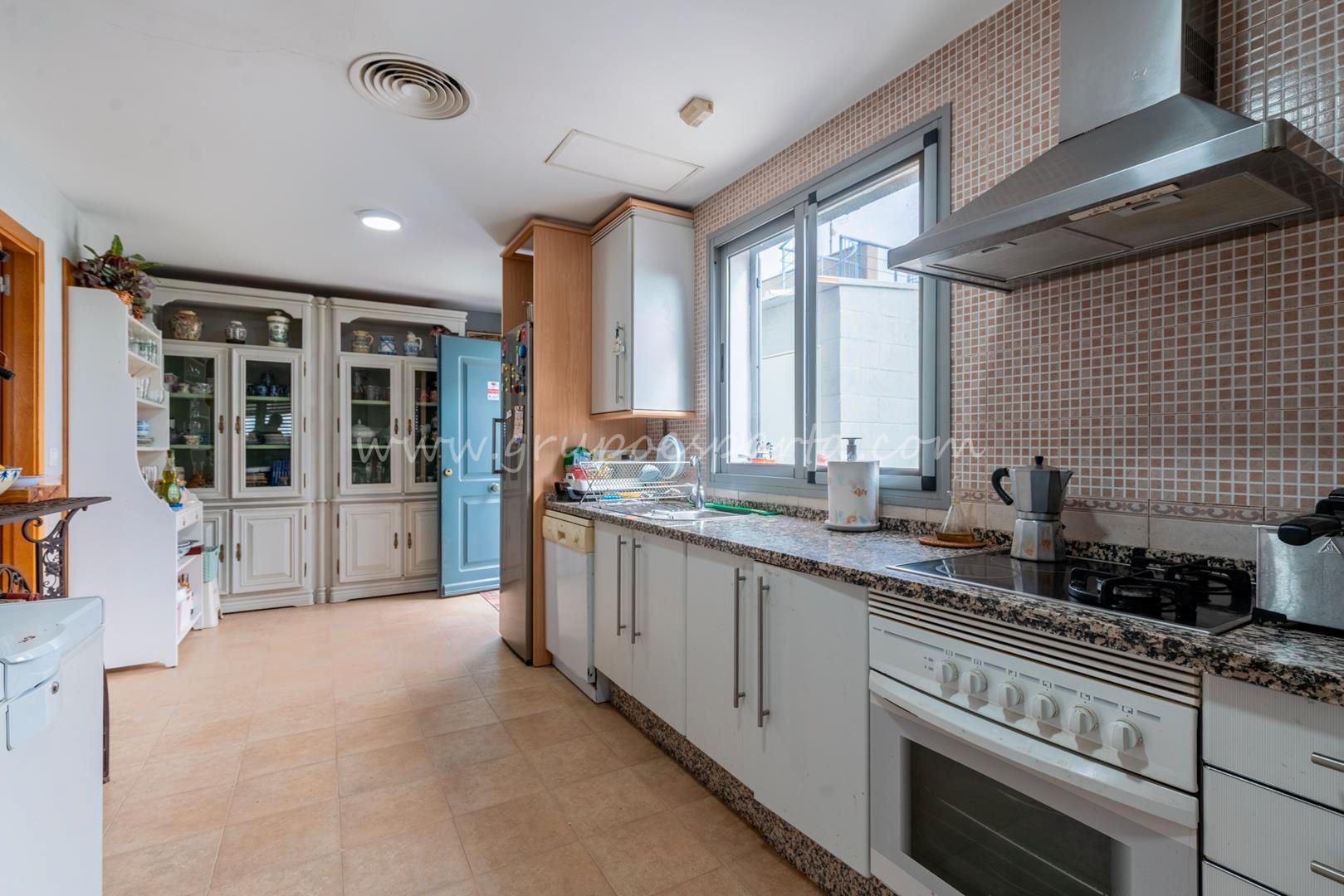 Cocina de Casa o chalet en venta en Espartinas con Aire acondicionado, Jardín privado y Terraza