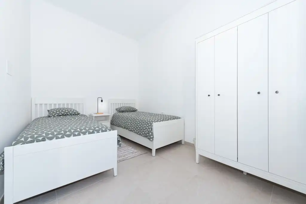 Dormitori de Finca rústica en venda en Sa Pobla amb Aire condicionat, Jardí privat i Terrassa