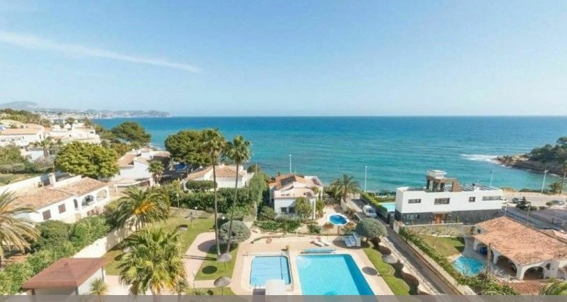 Exterior view of Study for sale in Calpe / Calp  with Air Conditioner, Terrace and Community pool