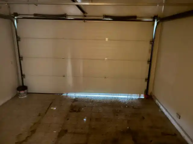 Aparcament de Casa o xalet en venda en Moraleja de Enmedio amb Aire condicionat, Jardí privat i Terrassa