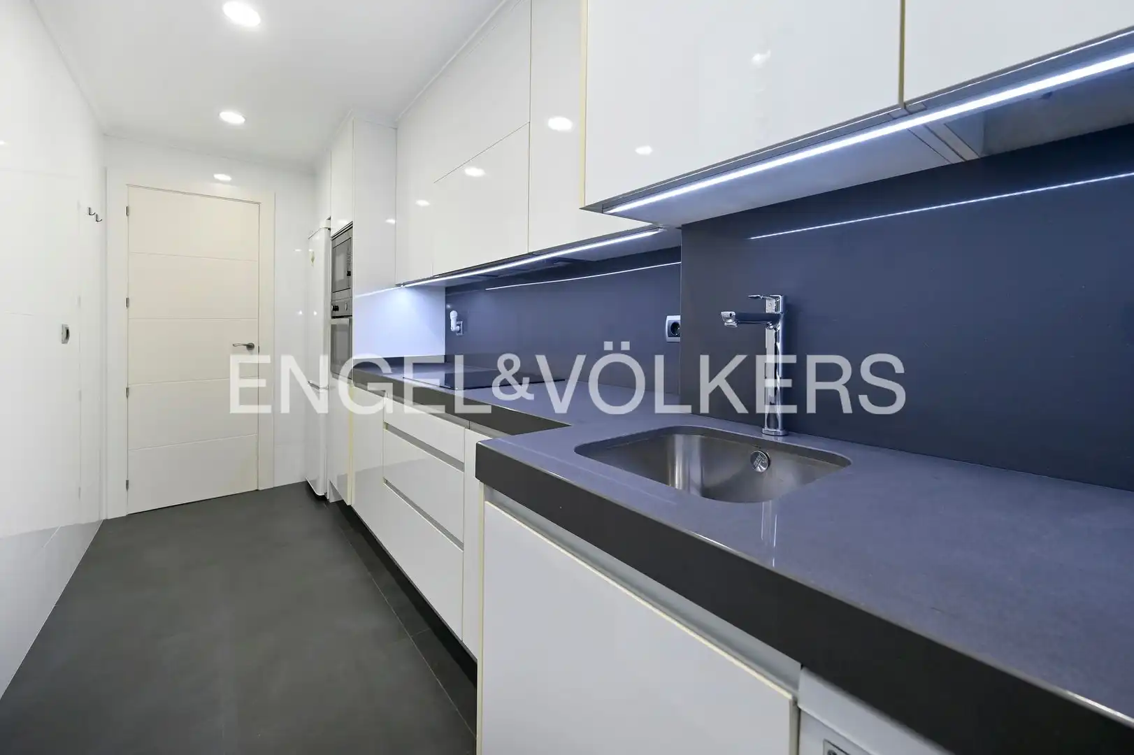 Cocina de Piso en venta en Valdenoja