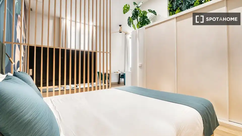 Dormitori de Apartament per a compartir en Altea amb Aire condicionat, Terrassa i Moblat