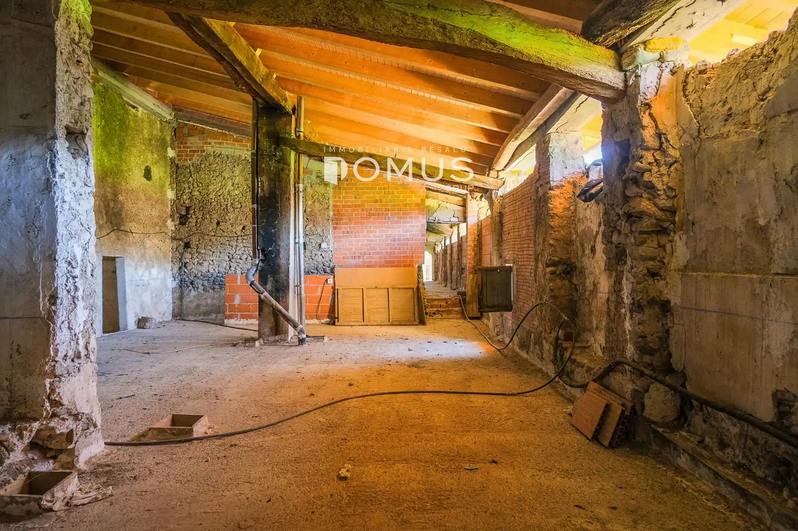 Country homes for sale in Besalú  with Private garden