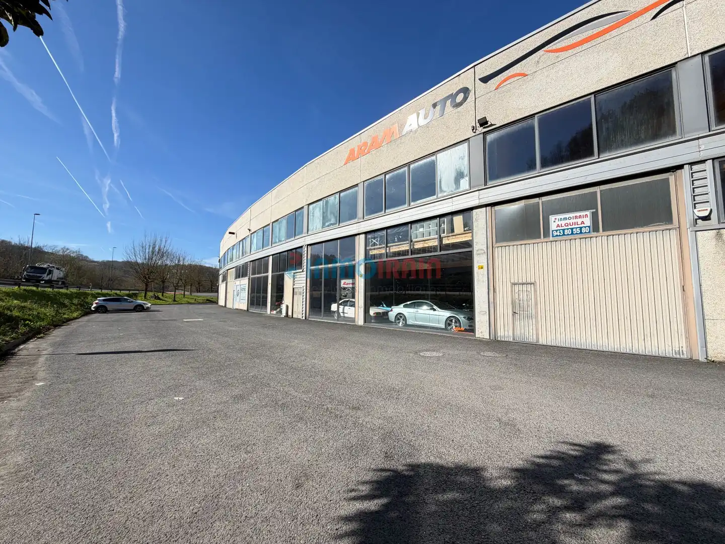 Exterior view of Industrial buildings for rent in Arama