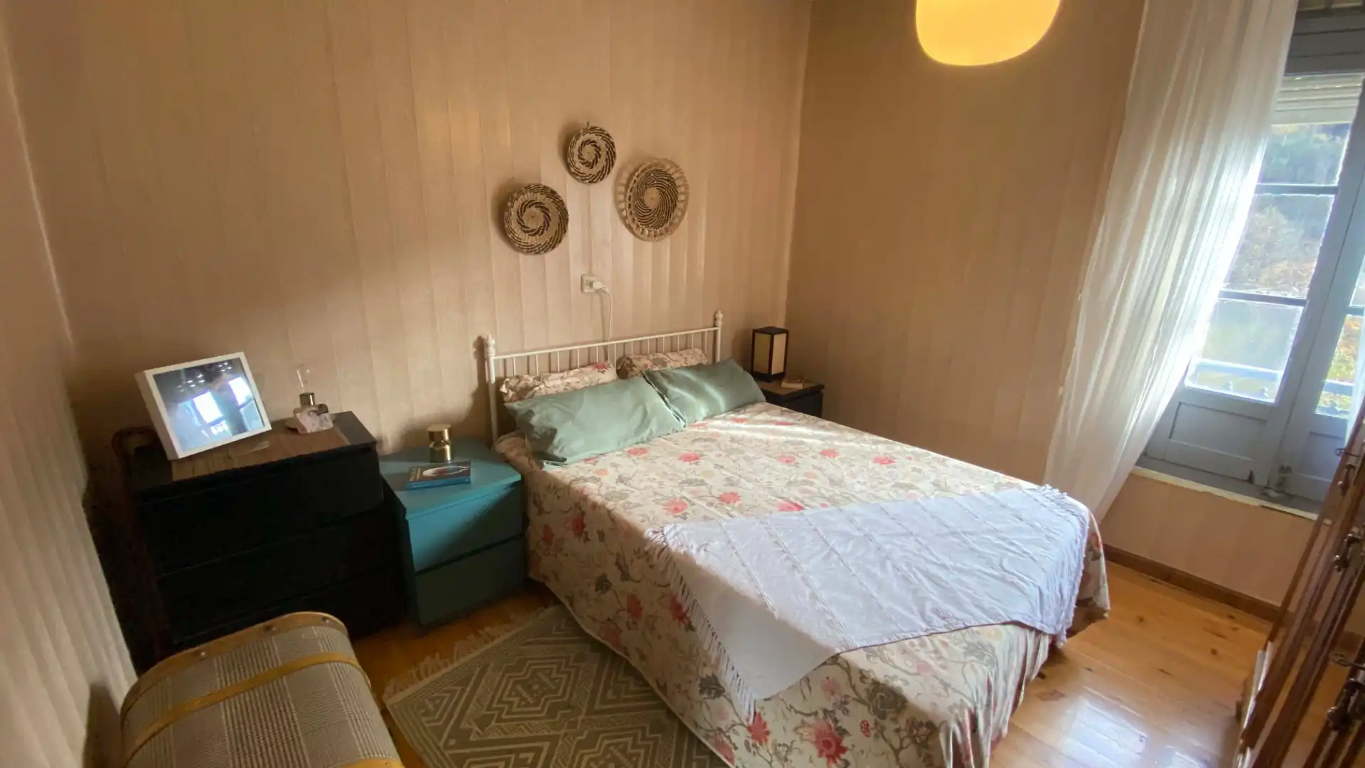 Schlafzimmer von Einfamilien-Reihenhaus zum Verkauf in San Martín del Rey Aurelio mit Privatgarten, Terrasse und Möbliert
