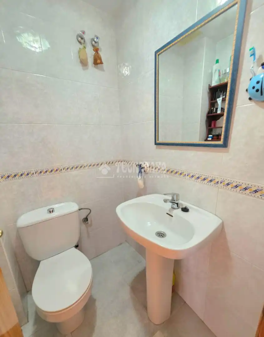 Badezimmer von Haus oder Chalet zum Verkauf in Almería mit Klimaanlage, Privatgarten und Terrasse