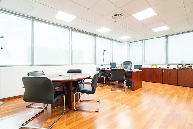 Office space with lift for sale in Nord, imagen 3