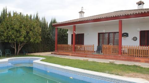 Foto 2 de Casa o xalet en venda a Avenida del Convento, 1138, Villaverde del Río, Sevilla