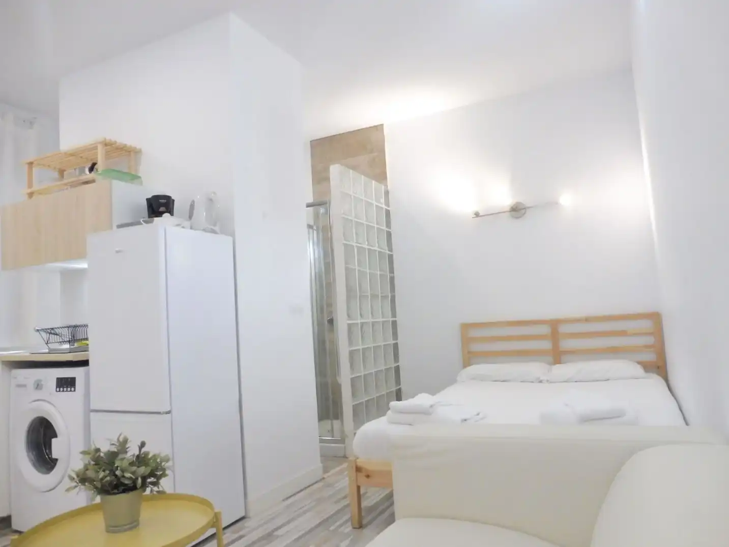 Habitación de Piso de alquiler en Madrid con Parquet, Amueblado y Horno