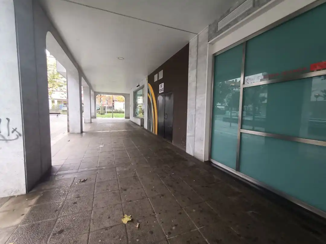 Local comercial de lloguer a Durango, imagen 3