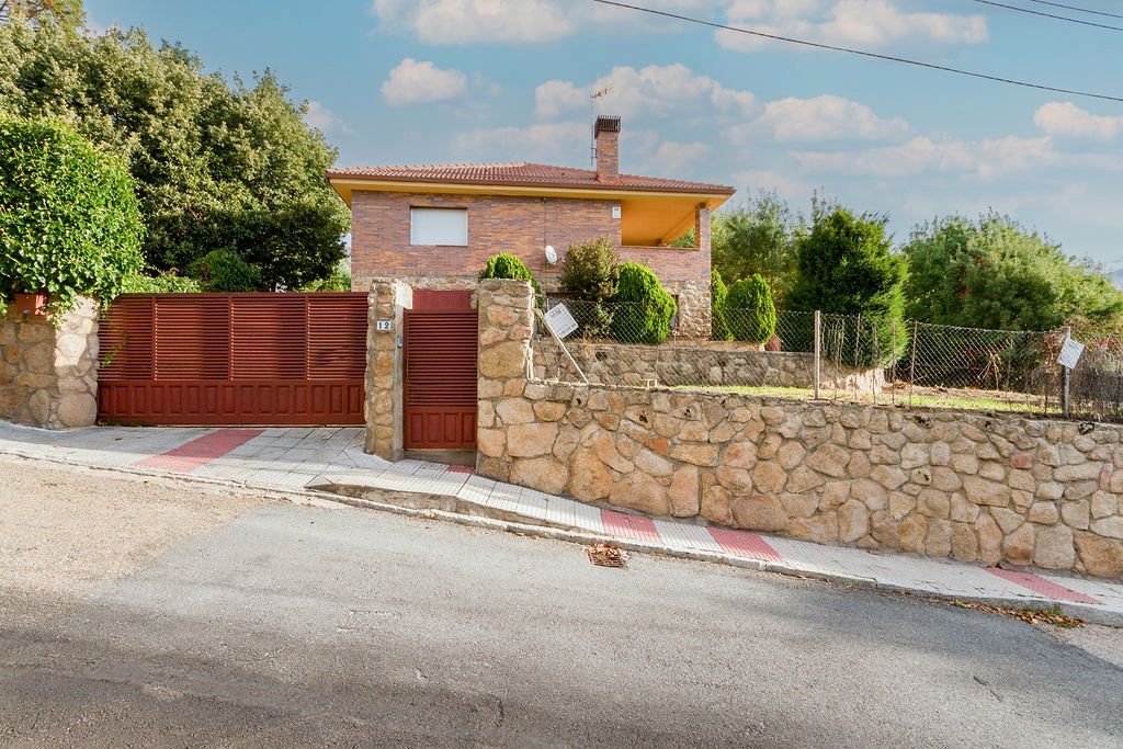 Casa o xalet en venda a C/ Del Pozo, Mataelpino