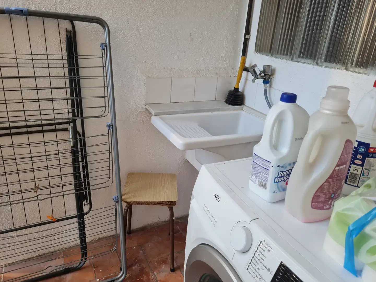 Bany de Pis de lloguer en Girona amb Aire condicionat, Calefacció i Parquet