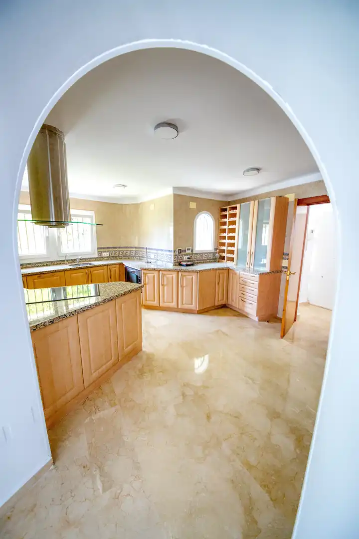 Kitchen of Houses for sale in Benalmádena  with Air Conditioner, Private garden and Parquet flooring