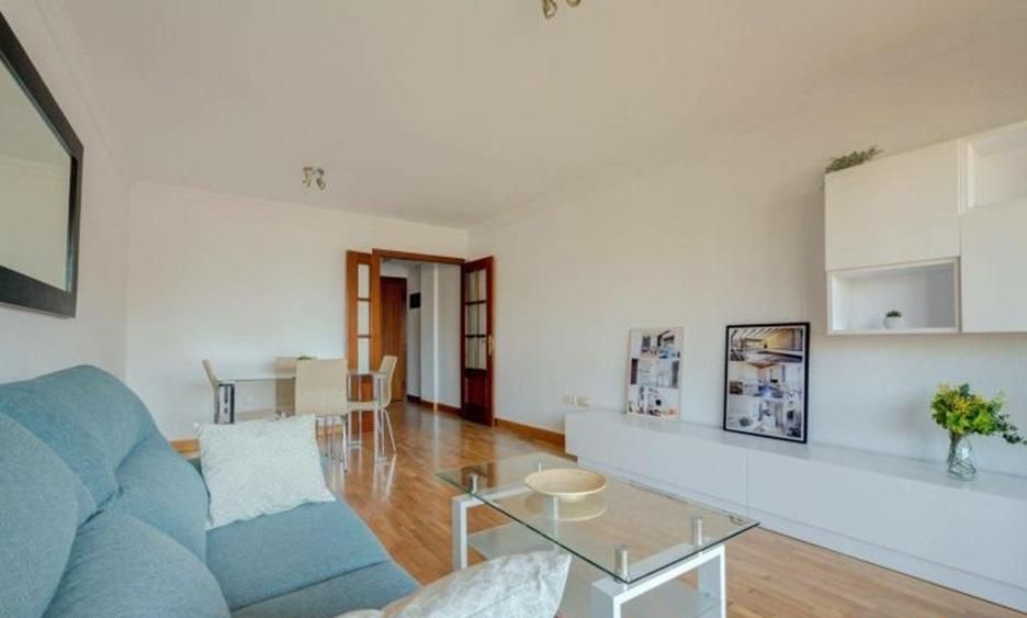 Living room of Flat to rent in Elche / Elx  with Air Conditioner, Private garden and Parquet flooring