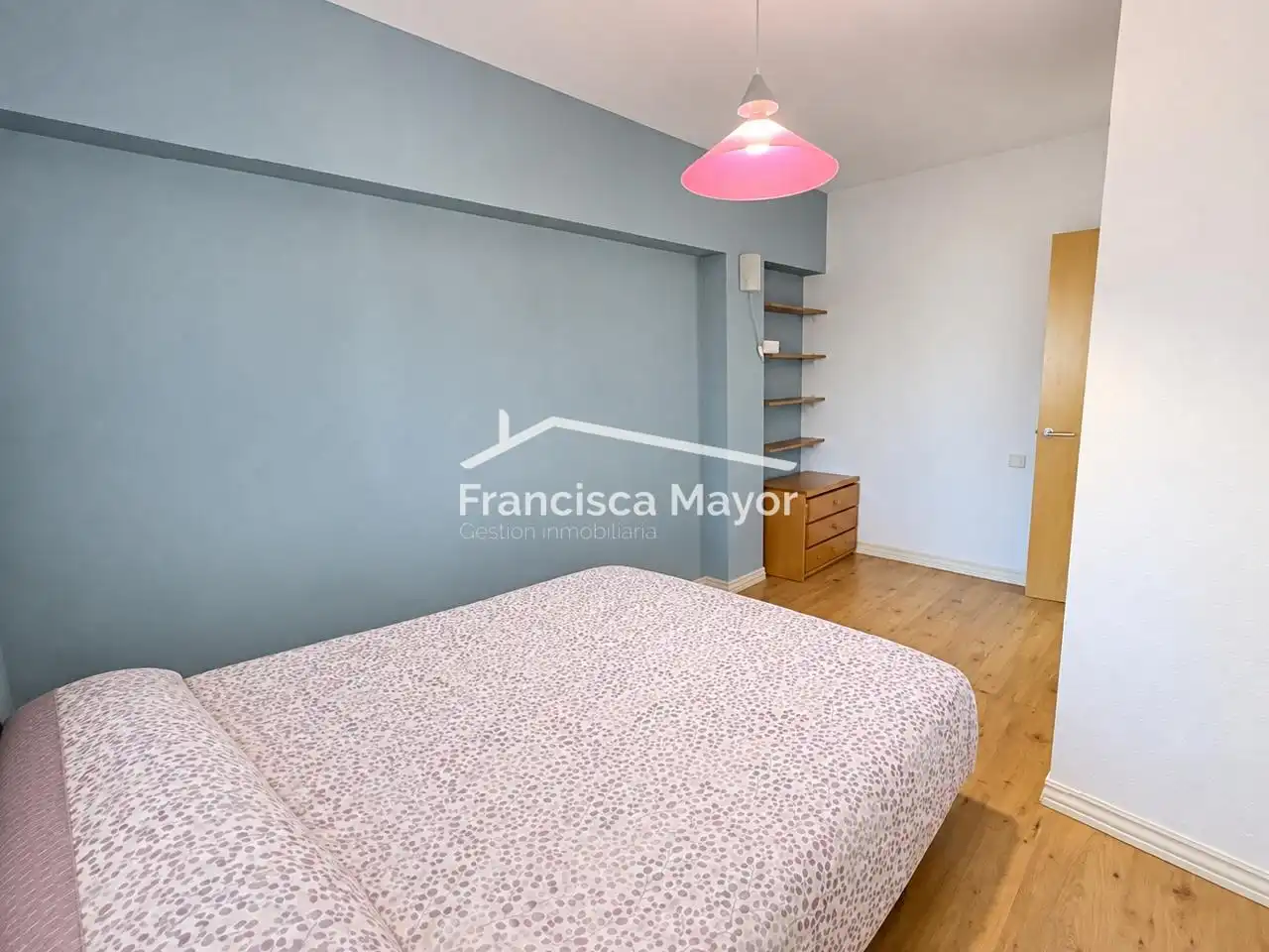 Bedroom of Flat for sale in Valencia  with Air Conditioner and Furnished