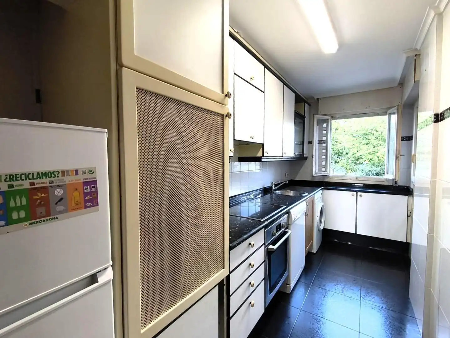 Cocina de Piso en venta en Santander con Calefacción y Parquet