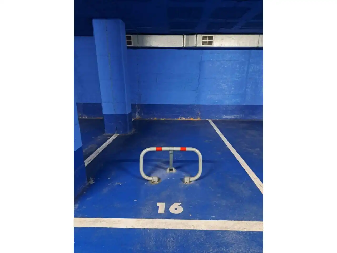 Parking to rent in Riego