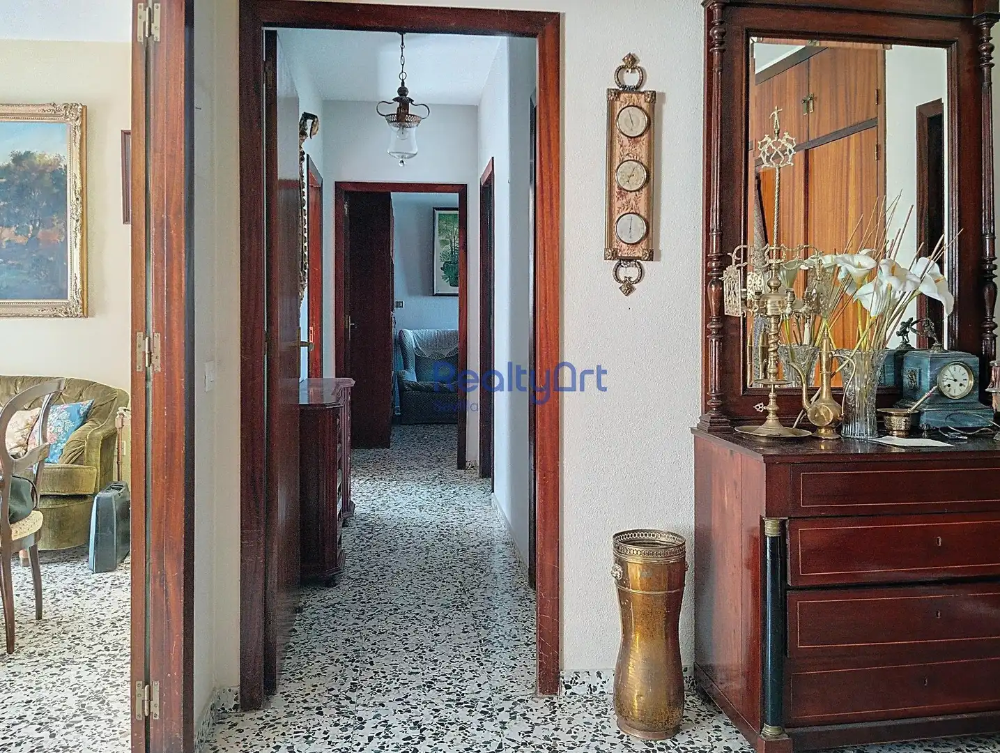 Flat for sale in Sevilla  with Air Conditioner
