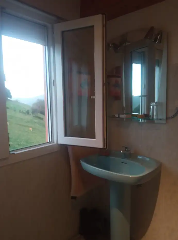 Bany de Finca rústica en venda en Cudillero amb Jardí privat