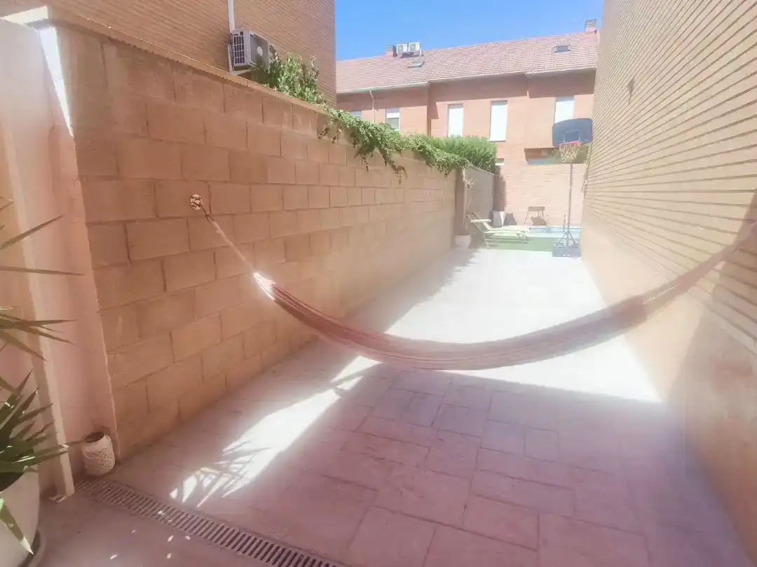 Terrassa de Pis en venda en Azuqueca de Henares amb Aire condicionat i Piscina