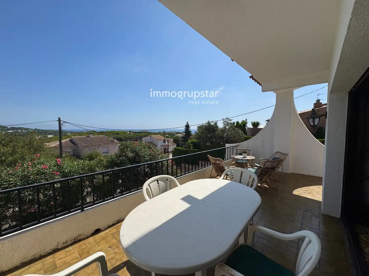 Terraced house with terrace for sale in de Narcis Monturiol, imagen 10