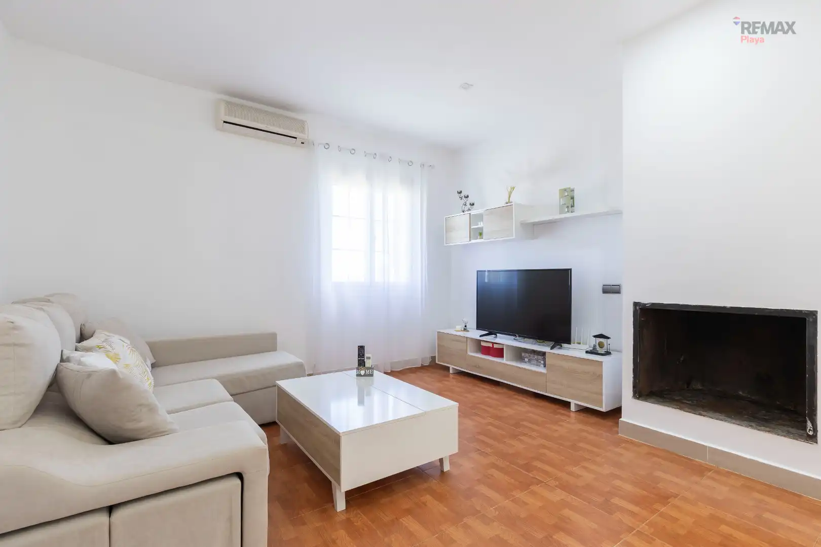 Living room of Country homes for sale in Bédar  with Air Conditioner, Private garden and Terrace