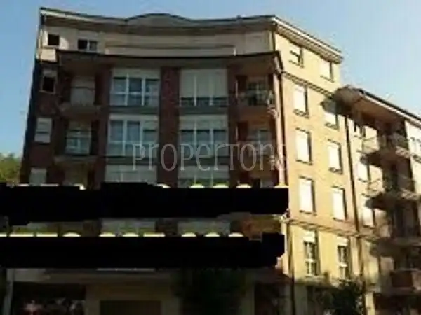 Locale commerciale in vendita a N/A