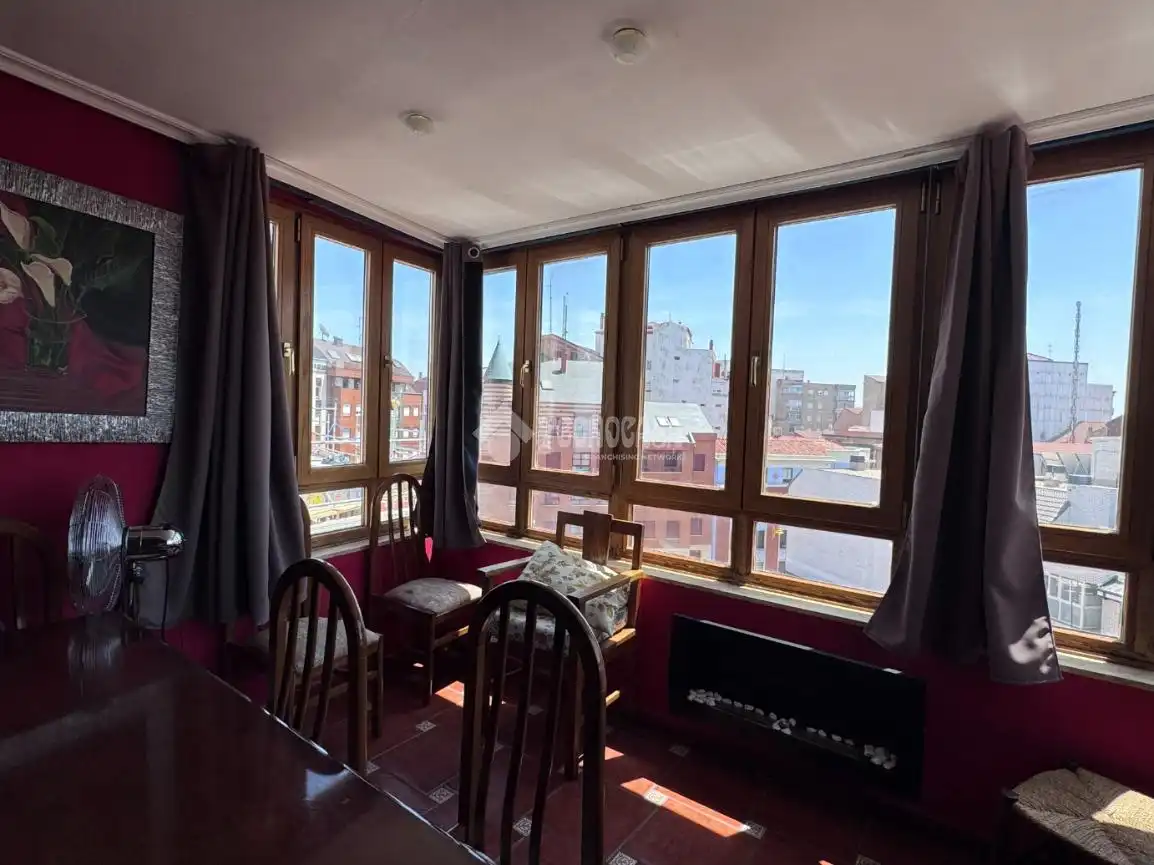 Habitación de Piso en venta en León Capital  con Calefacción y Parquet