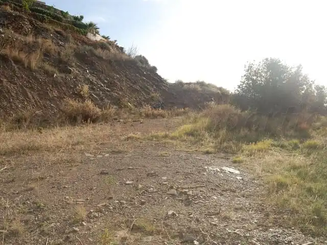 Terreni e lotti in vendita a Sayalonga, imagen 2
