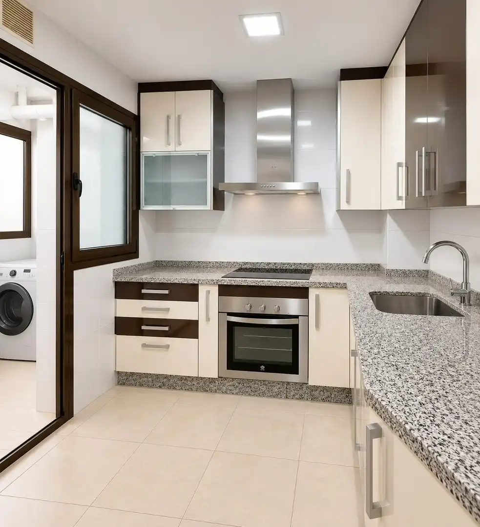 Wohnung zur Miete in Calle Poetisa Alfonsina Domínguez, El Cónsul - Ciudad Universitaria - El Romeral